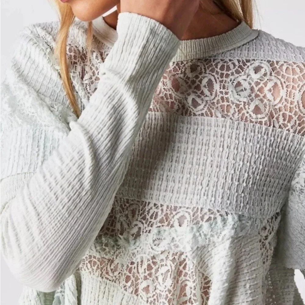 NWOT! Free People Snowfall‎ Lace Patchwork Ruffle Tunic Top Ice Castle ~ Large
